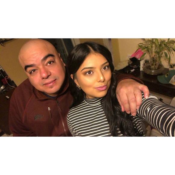 Meet your Posher, Paola - Picture 1 of 1